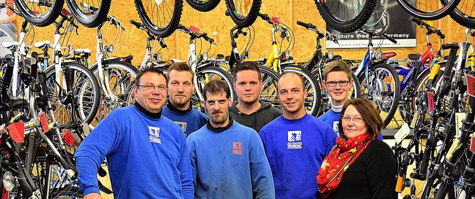 Das Team von Zweirad Anderl im Jahr 2012