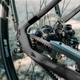 2025_CHENOA-365-e_detail-riemen